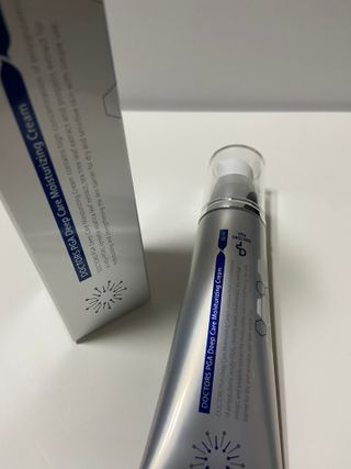 닥터스피지에이 닥터스 피지에이 딥 케어 모이스처라이징 크림 — 5점을 준 리뷰어가 2021년 6월 올린 사용 사진