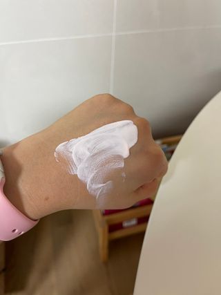 리엔케이 핑크 볼륨 래디언스 컬러크림 에디션 — 5점을 준 리뷰어가 2023년 1월 올린 사용 사진