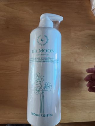 [닥터문] 센텔라 시카케어 화이트머스크 바디워시 1000ml — 5점을 준 리뷰어가 2023년 9월 올린 사용 사진