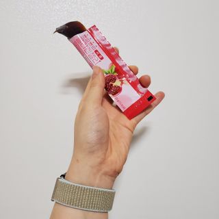 헬스업_쁘띠쁘띠석류콜라겐젤리_20g x 14포 — 5점을 준 리뷰어가 2021년 2월 올린 사용 사진