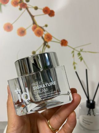 아이디플라코스메틱 아이디 페이스핏  시그니처 크림 50ml — 5점을 준 리뷰어가 2021년 10월 올린 사용 사진