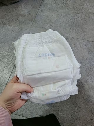 쿠잉 에어드라이  풀커버 팬티기저귀 (L/XL/XXL/XXXL) 1팩 — 5점을 준 리뷰어가 2023년 2월 올린 사용 사진