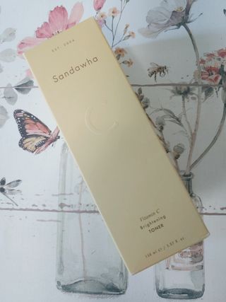 스킨큐어 산다화 비타민c 화이트닝 토너 150ml — 5점을 준 리뷰어가 2021년 12월 올린 사용 사진