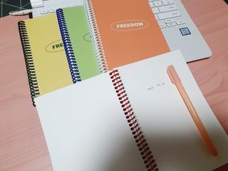 리훈 언제든지 필요한 기본 아이템 아무노트 4권세트+저점도펜[색상랜덤배송] — 5점을 준 리뷰어가 2021년 3월 올린 사용 사진