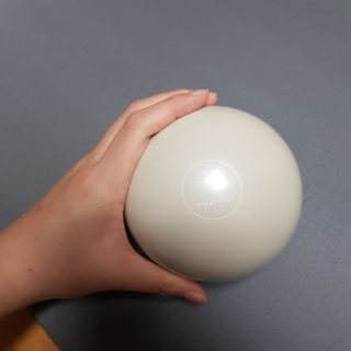 트라택 쿠셔닝 웨이트볼 0.5kg + 1kg SET — 5점을 준 리뷰어가 2022년 6월 올린 사용 사진