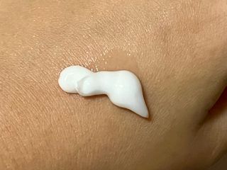 오투에니원 인컨보 바디 퍼퓸 크림 200ml — 4점을 준 리뷰어가 2023년 1월 올린 사용 사진