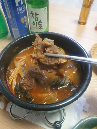 요리반상회 용문해장국 2팩 + 뚝배기 1개 — 5점을 준 리뷰어가 2021년 3월 올린 사용 사진
