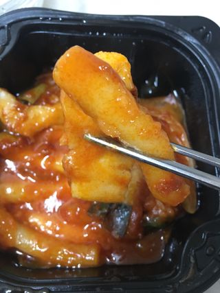 한성기업 무볼레 닭떡볶이+해물떡볶이 2종 세트 — 5점을 준 리뷰어가 2021년 10월 올린 사용 사진