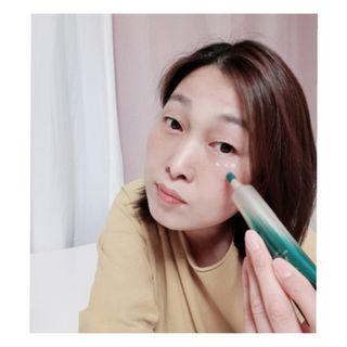 [NEW 탄력유턴 아이크림] AHC 유스 래스팅 리얼 아이크림 포 페이스 — 5점을 준 리뷰어가 2021년 3월 올린 사용 사진