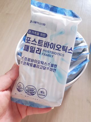 서울약사신협_포스트바이오틱스패밀리_5g x 100포 — 5점을 준 리뷰어가 2021년 3월 올린 사용 사진