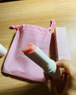 트윙클라 안티링클 샤이닝 멀티밤 — 5점을 준 리뷰어가 2022년 7월 올린 사용 사진