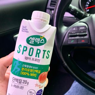 셀렉스스포츠 셀렉스 스포츠 웨이 프로틴 복숭아_ 330ml x 12팩 — 5점을 준 리뷰어가 2021년 10월 올린 사용 사진