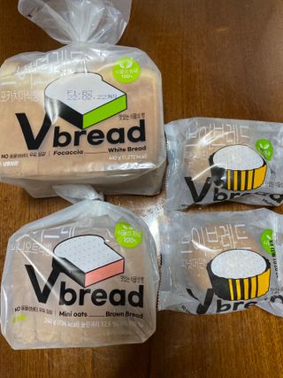 롯데제과 Vbread 포카치아식빵1개 + 미니식빵 1개 + 머핀 2개 세트 — 5점을 준 리뷰어가 2021년 9월 올린 사용 사진