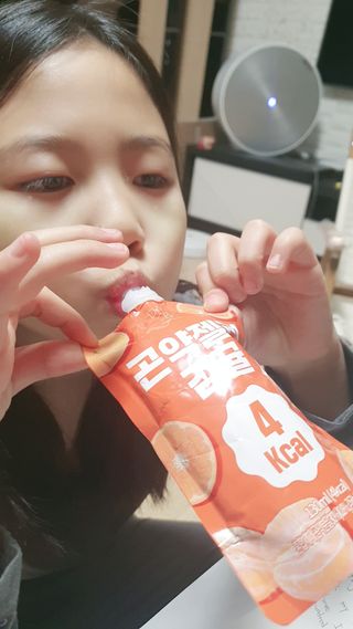 참앤들황토농원 10가지 맛, 입맛대로 스페셜하게~ 가볍게 한 포 땡! 곤약젤리 스페셜 패키지 130ml x 30포 — 5점을 준 리뷰어가 2022년 12월 올린 사용 사진