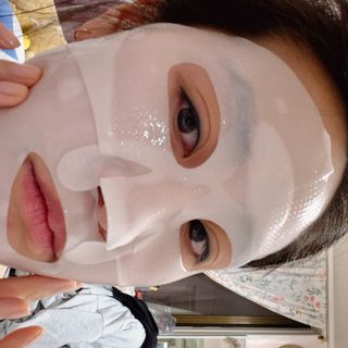블로그 [웰더마] 프리미엄 사파이어 콜라겐 임팩트 피팅 마스크(4매입/1BOX) — 5점을 준 리뷰어가 2025년 4월 올린 사용 사진
