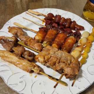 [다물꼬치] 모듬꼬치 10개 +데리야끼소스120g+매운고추소스120g — 2점을 준 리뷰어가 2021년 11월 올린 사용 사진