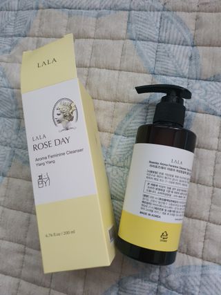 라라로즈데이 시즌2 여성청결제 200ml 아로마 페미민 클렌저, 독일더마인증 — 5점을 준 리뷰어가 2021년 9월 올린 사용 사진