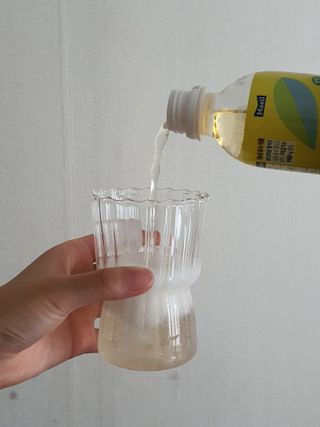 더그레잇티 콤부차 [매일유업] 더그레잇티 44kcal 콤부차 300ml *12개입 (오리지널 6개+베리리치 6개) — 4점을 준 리뷰어가 2023년 7월 올린 사용 사진