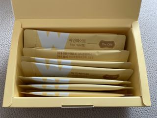 디오르 파인화이트 — 5점을 준 리뷰어가 2022년 2월 올린 사용 사진