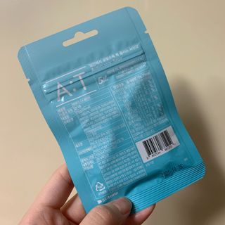 입 냄새 완화에 도움을 주는 에티켓 캔디 앳캔디 스트롱민트 — 5점을 준 리뷰어가 2021년 2월 올린 사용 사진