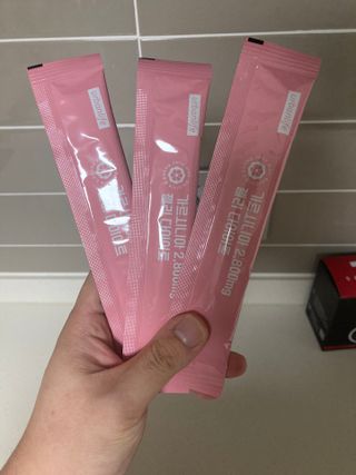 주식회사 얼굴반쪽 [얼굴반쪽 가르시니아 2,800mg] x 14포 1주 젤리 다이어트 보조제 체지방감소 — 5점을 준 리뷰어가 2021년 10월 올린 사용 사진