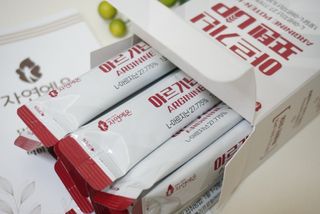 자연에온 고함량 아르기닌 포텐 UP 5555mg 20g x 15포 — 5점을 준 리뷰어가 2021년 9월 올린 사용 사진