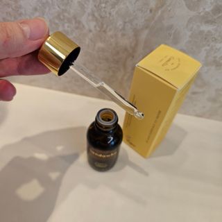스킨큐어 산다화 비타민c 화이트닝 에센스 30ml — 5점을 준 리뷰어가 2023년 12월 올린 사용 사진