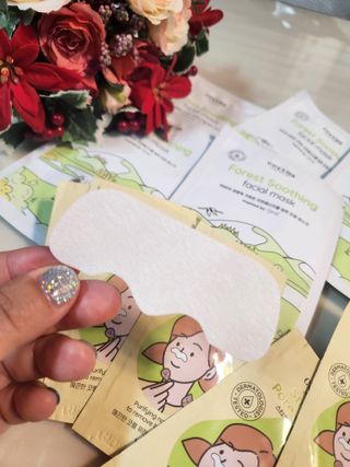 세뚜아(Cettua) 세뚜아 스티키 포어 패치 Cettua Sticky Pore Patch — 3.5점을 준 리뷰어가 2023년 8월 올린 사용 사진