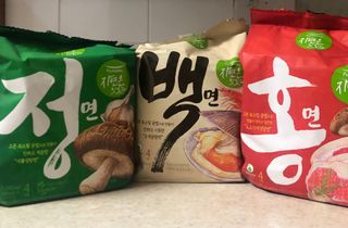 [풀무원] 자연은맛있다 정면, 백면, 홍면  세트 — 5점을 준 리뷰어가 2021년 4월 올린 사용 사진