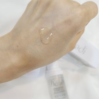 플레라디 에델바이스 워터풀 젤리 세럼 — 5점을 준 리뷰어가 2021년 6월 올린 사용 사진