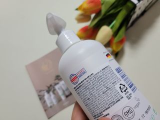 mom e 맘이 내추럴 베이비 케어 샴푸앤바스+로션 — 5점을 준 리뷰어가 2021년 1월 올린 사용 사진
