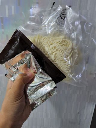 [한면원] 비빔국수 2인분 — 5점을 준 리뷰어가 2022년 8월 올린 사용 사진