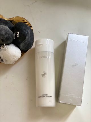 나우 [리브엠] 화해 1등 클렌징 파우더! 모공&피지 말끔순삭 — 5점을 준 리뷰어가 2023년 6월 올린 사용 사진