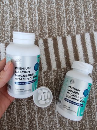 서울약사신협 네이처픽_칼슘마그네슘비타민D_1,305mg x 120캡슐 — 5점을 준 리뷰어가 2021년 9월 올린 사용 사진