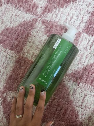 닥터시드 티트리 앤 라임 비건 지성케어 쿨 탈모 샴푸 (1000ml) — 4점을 준 리뷰어가 2023년 7월 올린 사용 사진