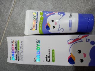닥터데디스 안심불소 튼튼치약(청포도, 민트 중 택 1) 60g + 여행용 미니 치약 15g — 5점을 준 리뷰어가 2022년 7월 올린 사용 사진