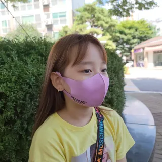 JHWORLD 스누피 마스크 정품 스누피 에어로실버 국산 빨아쓰는 3D 패션마스크 1매입 — 5점을 준 리뷰어가 2021년 9월 올린 사용 사진