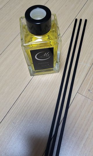 프리미엄 센트문 퍼퓸 디퓨저 100ml — 4.5점을 준 리뷰어가 2022년 12월 올린 사용 사진