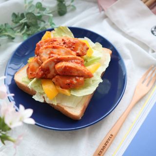 굽네몰 [굽네] 소스가 맛있는 닭가슴살 슬라이스 4종 — 5점을 준 리뷰어가 2021년 5월 올린 사용 사진