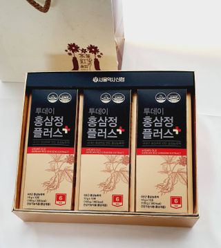 서울약사신협_투데이홍삼정플러스스틱_10g x 30포 — 5점을 준 리뷰어가 2021년 6월 올린 사용 사진