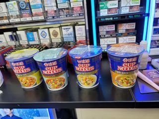 NISSIN 닛신 컵누들  4종 - 씨푸드오리지날, 씨푸드 스파이시, 씨푸드 커리, 씨푸드 XO소스 — 5점을 준 리뷰어가 2022년 3월 올린 사용 사진