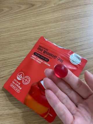 [푸름웰니스] 라바 멀티비타민 구미 36g — 5점을 준 리뷰어가 2022년 3월 올린 사용 사진