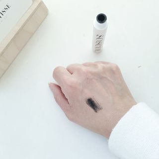 더소설 소설 블랙아이래쉬 세럼 10g(SOSEOL BLACK EYELASH SERUM 10g) — 5점을 준 리뷰어가 2023년 12월 올린 사용 사진