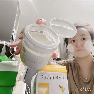 랑벨 비타 에너지 잡티 앰플 패드 65매 (투명하고 밝은 얼굴 광채패드) — 4점을 준 리뷰어가 2022년 4월 올린 사용 사진