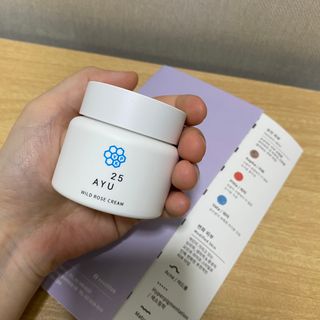 AYU25[아유트웬티파이브]다마스크로즈워터 베이스 천연 수분 촉촉 크림 — 4.5점을 준 리뷰어가 2021년 4월 올린 사용 사진
