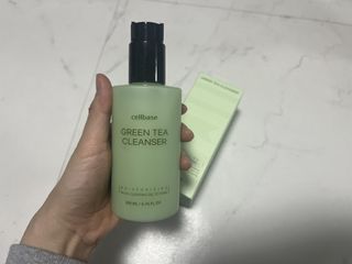 프리마인 메이크업과 들뜨는 각질까지 한방에 깐달걀로! 순하기까지한 셀베이스 그린티클렌저(200ml) — 5점을 준 리뷰어가 2023년 2월 올린 사용 사진