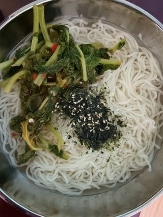 [한면원] 잔치국수 2인분 — 5점을 준 리뷰어가 2022년 7월 올린 사용 사진