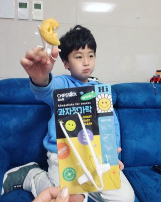 칩스틱 과자젓가락 게이밍젓가락 2ea / KC인증 식품용 — 5점을 준 리뷰어가 2021년 10월 올린 사용 사진