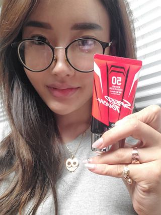 약손명가코스메틱 에오스보떼 스피드터치 선크림 50ml — 5점을 준 리뷰어가 2021년 8월 올린 사용 사진