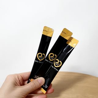 짜먹는 이지견과 짜먹는 이지아몬드, 짜먹는 이지허니피넛, 짜먹는 이지캐슈넛 각 10g X  10포 — 3.5점을 준 리뷰어가 2021년 3월 올린 사용 사진